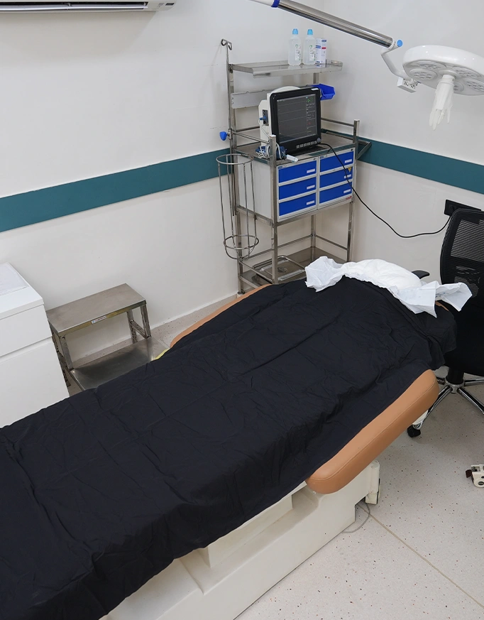 Clinical Evaluation Before Repair Surgery